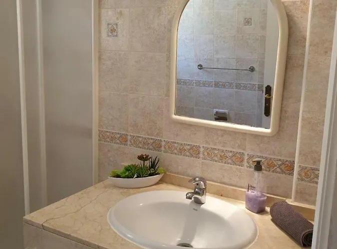 Benimar Apartamento *